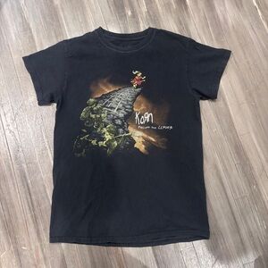 Black Graphic Tee - Follow the Leader